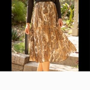 Mystree Animal Print Pleated Skirt W/ Shimmer sz large